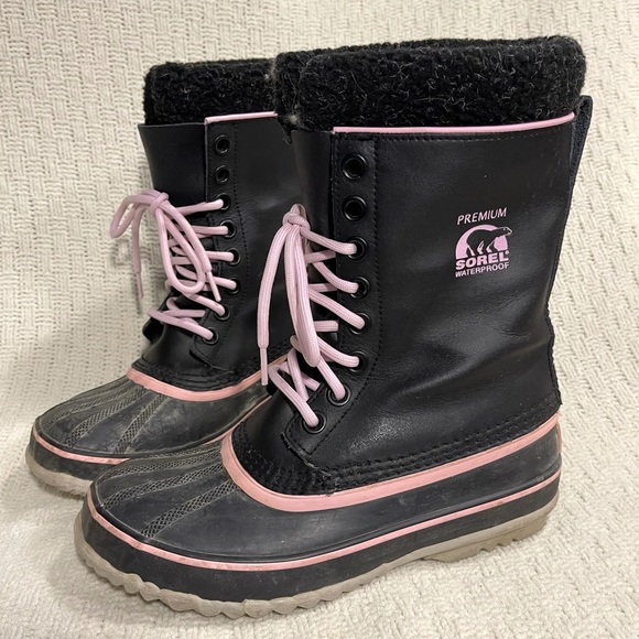 Pink and Black Sorel Premium Waterproof Duck Boots - Picture 1 of 6